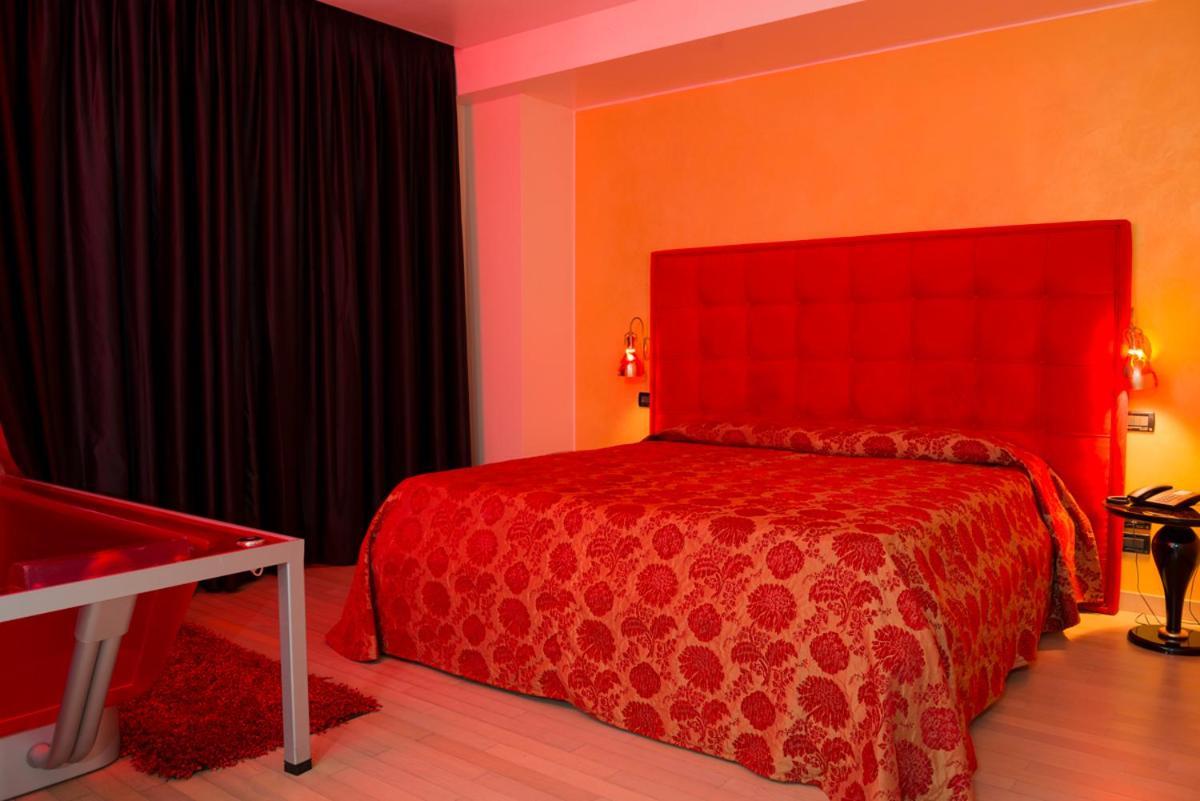 Hotel Kristal 3 Stelle Superior Zanè Esterno foto
